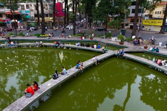 Thuê Xe Máy Quận 1 Đi Cafe & Ngắm Phố Phường – Trải Nghiệm Sài Gòn Đúng Điệu